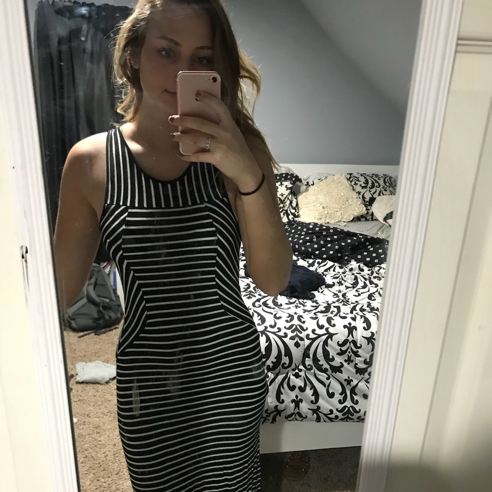 Striped Maxi Sundress - Picture 2 of 3